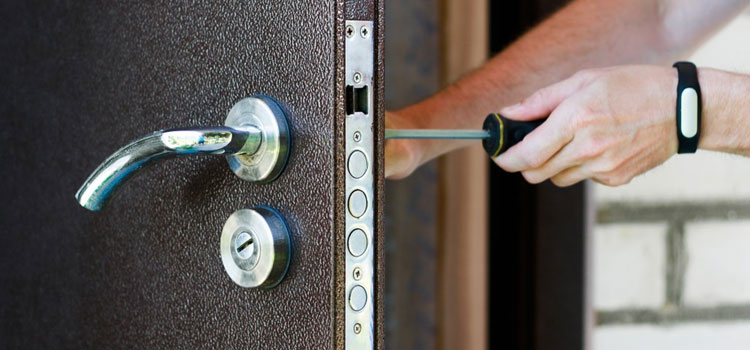 Interior Metal Door Repair in Earlsco, ON